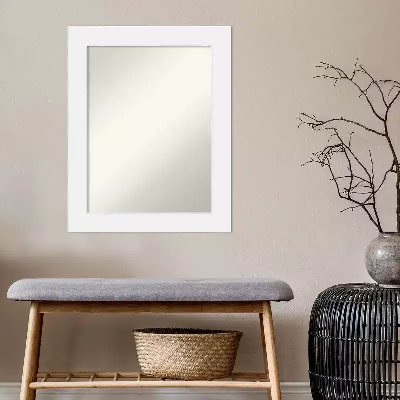 Miroir mural Corvino blanc en bois non biseauté de 58,42 cm x 73,66 cm – Rectangle moderne
