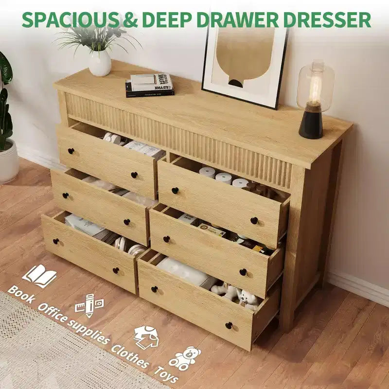 Commode à 7 tiroirs cannelés, commode moderne en bois de 137 cm de large avec tiroirs coulissants fluides et dispositif anti-basculement, pour chambre, salon ou entrée